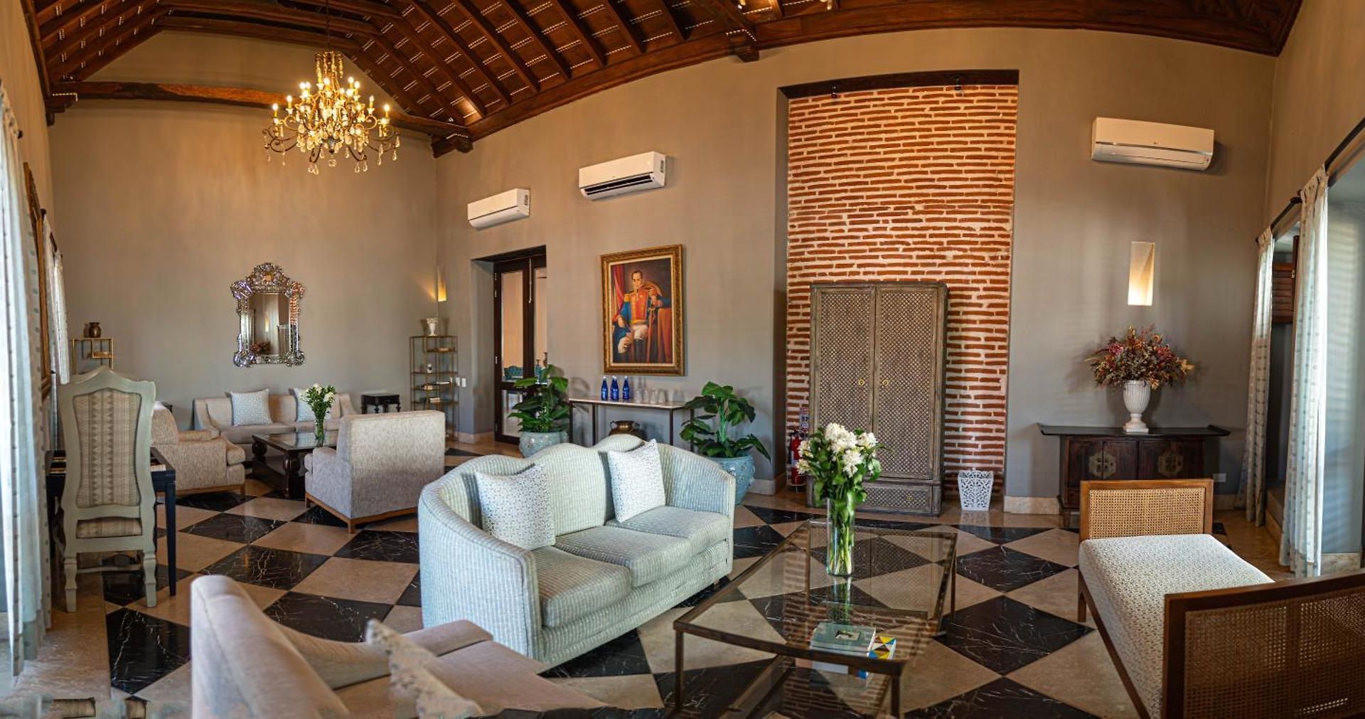 Hotel Capellan De Getsemani 5*