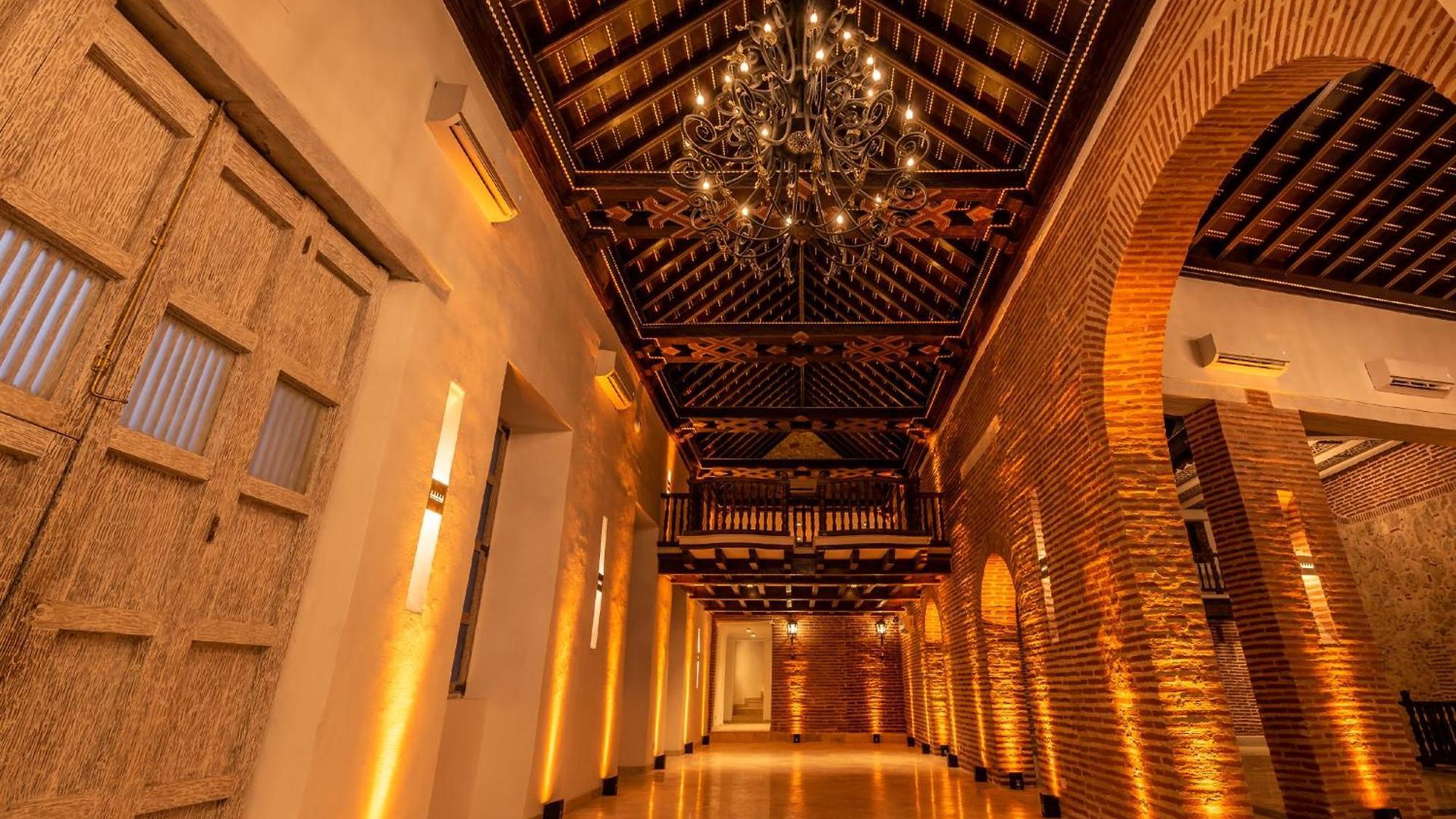 Capellan De Getsemani 5*